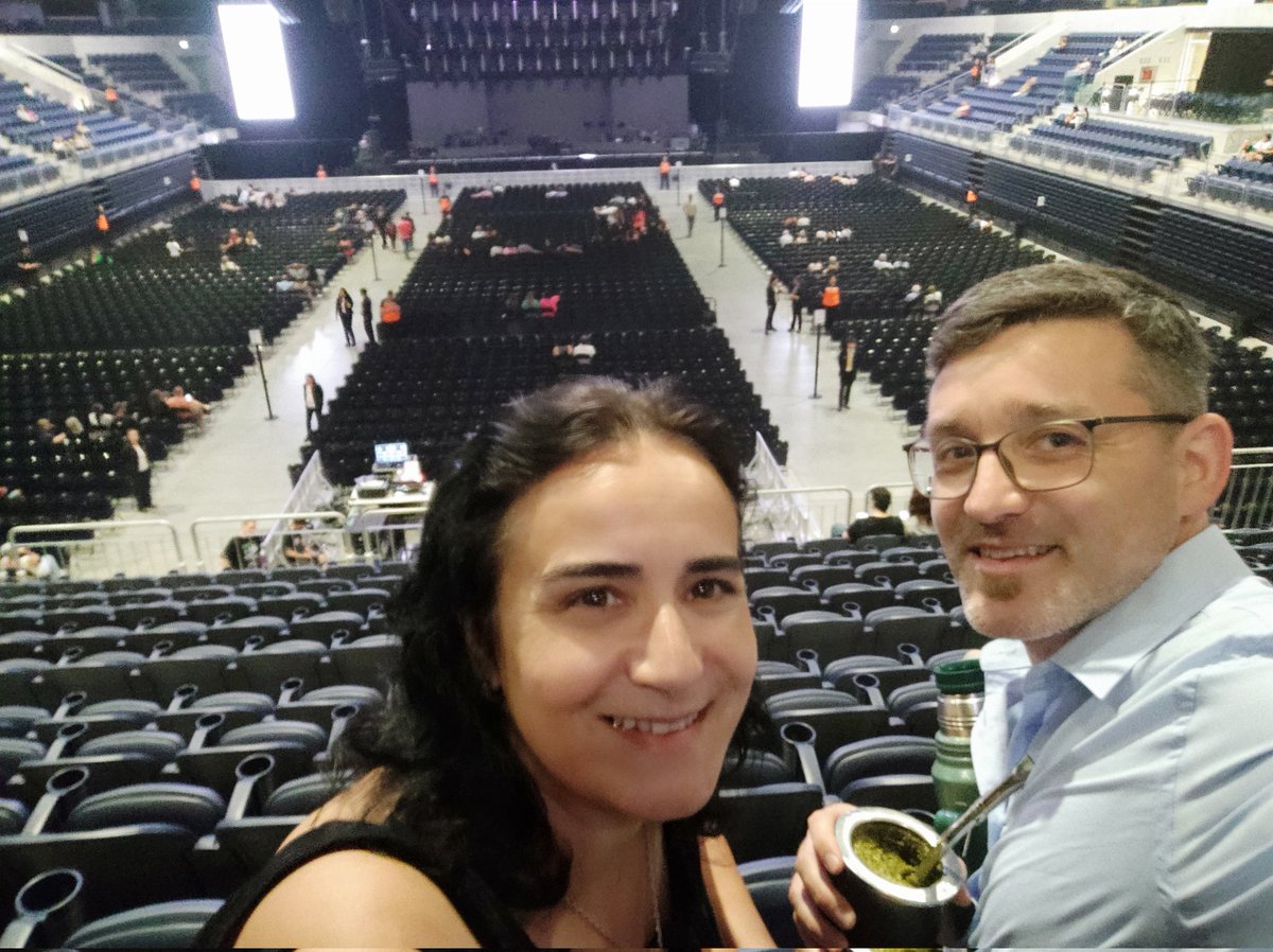 PablitoFrayga's tweet photo. #FitoEnAntelArena https://t.co/U1u1x5ZOe1