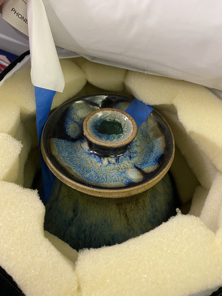 22kater's tweet photo. @SouthwestAir boarding flt 2811 to DEN and told the case for my mom’s urn is a bit too big and must be checked. Guy says the $25k fine isn’t worth it to him to make an exception. So here I sit holding my mom. Disappointed in the airline I’ve flown for years #nomorelovesouthwest https://t.co/zy6sNdmgMR