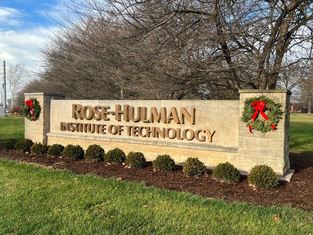RoseHulman's tweet photo. We're in the holiday spirit throughout campus . . . #rosehulman https://t.co/w6SSClScv5