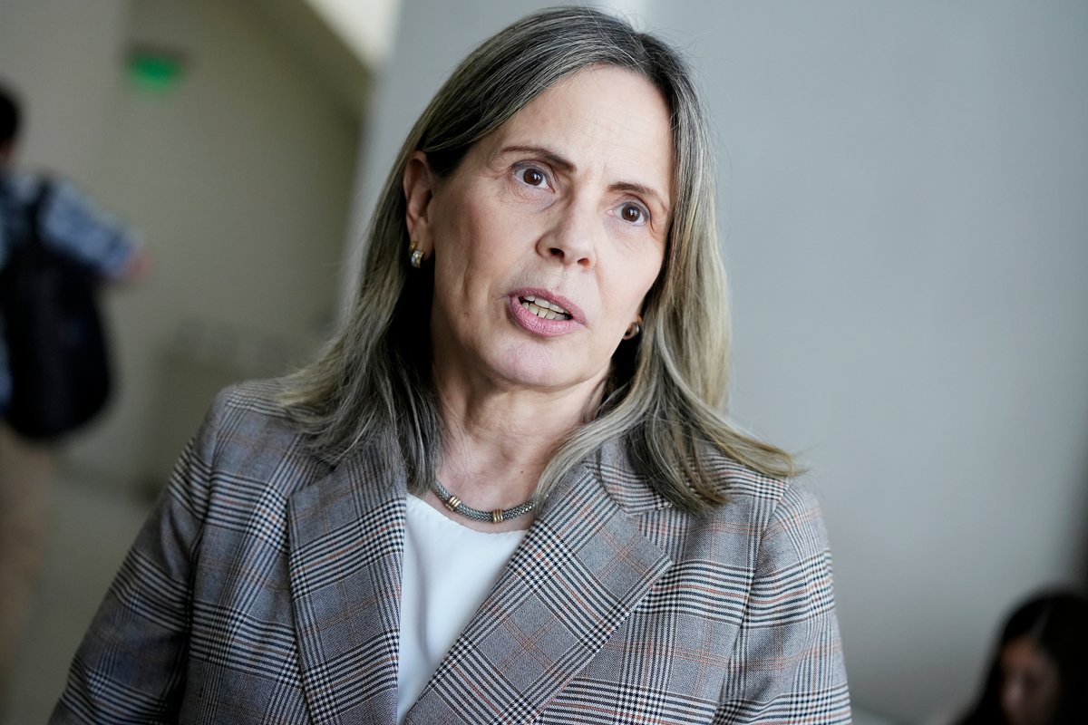 InfoCapitalTV's tweet photo. #MVDNoticias 

Fiscal Gabriela Fossati aceptó el pedido de Presidencia de no acceder a los chats del presidente @LuisLacallePou con Astesiano, informó El Observador. https://t.co/9a9AkYIQh9