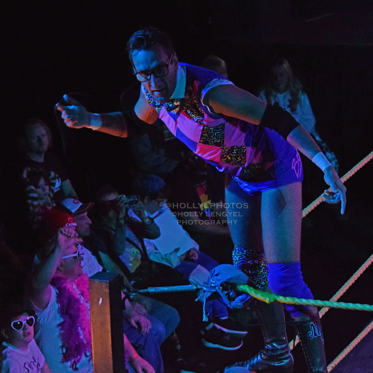HollyLPhotos's tweet photo. Books & Looks
@MrMGreyson @RodneyWrestles @smashwrestling #smashwrestling #booksandlooks #prowrestling #professionalwrestling #indywrestling #independentwrestling #photography #sportsphotography #nikon #hollylengyelphotography #hollyLphotos https://t.co/ae6Sy02ZtI