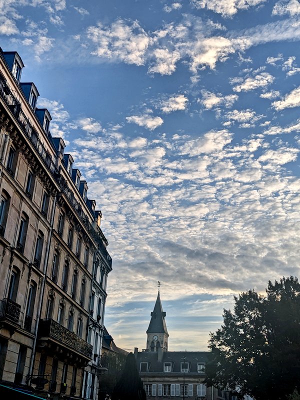 AndiFerguson1's tweet photo. #PhotoOfTheDay. For my last #Paris tweet, I'm ending with what I like best about being in Paris -- walking the city.
Row 1: #RueMouffetard, #RueCortot
Row 2: #BoulevardDuPalais, #RueMonge
More info in ALT https://t.co/Kngk8CJ9YE