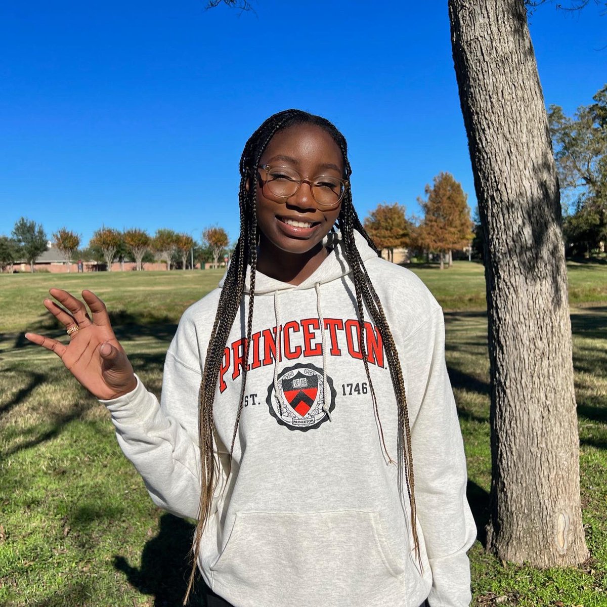 jackie_onyechi's tweet photo. i am so excited to announce my verbal commitment to the application process at Princeton University to further my academic and volleyball career ! i am so grateful to God for giving me the opportunity to play D1 volleyball. go tigers! 🧡🖤 https://t.co/19rRV6khNQ