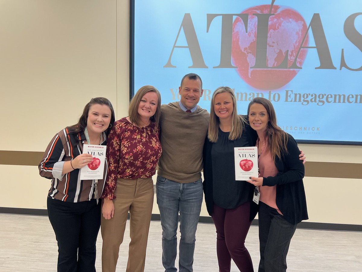 NastasiNews's tweet photo. You don’t know engagement until you meet @Wes_Kieschnick. So thankful for the opportunity to engage and learn how to ENGAGE our students in *meaningful* ways and engagement! #CCSDTLA #ATLASmethod @mgrant_2000 @Thomas_partyof5 @MRegan0123 @Beth_Coryell @JanetMarotte777 https://t.co/X0v6g4AYro