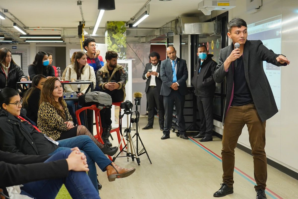 Ministerio_TIC's tweet image. Escuchamos activamente las propuestas más innovadoras por parte de los 6 finalistas del #DataJam2022, enfocadas en promover la transparencia, fortalecer las políticas públicas y generar un gobierno abierto como caminos para combatir la corrupción.