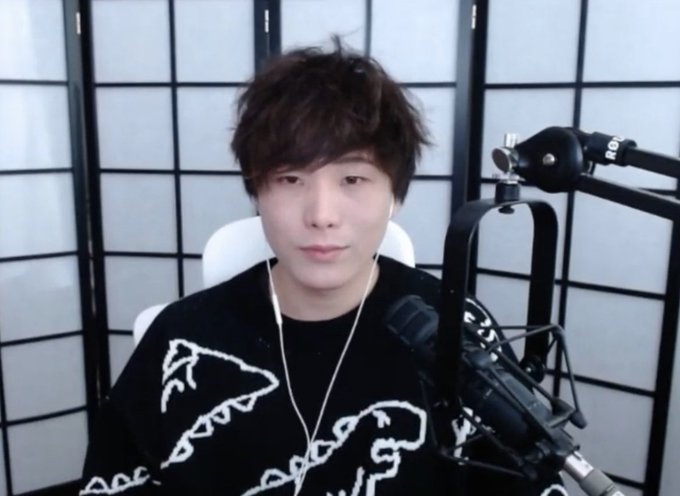 sykyunie's tweet photo. ??? IM SORRY? IM FLABBERGASTED????? SYKKUNO???????? HOLY SHIT he looks so good 😭😭😭😭 i love his rn https://t.co/ClF5BlF8L9