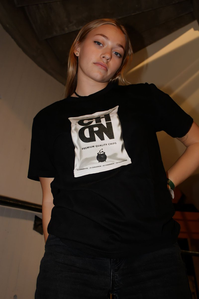 chaudron2g's tweet photo. CHDRN CHIPS BLACK TEE>

Disponible sur le site Internet :
https://t.co/RVRGzvRnNU https://t.co/embyaravQ1