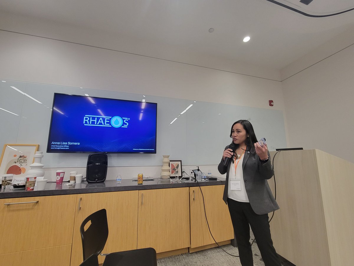 Improving on the traditional shunts for hydrocephaly, CEO Anna Lisa Somera of <a href="/rhaeos/">Rhaeos</a> #InvestorDayChicago