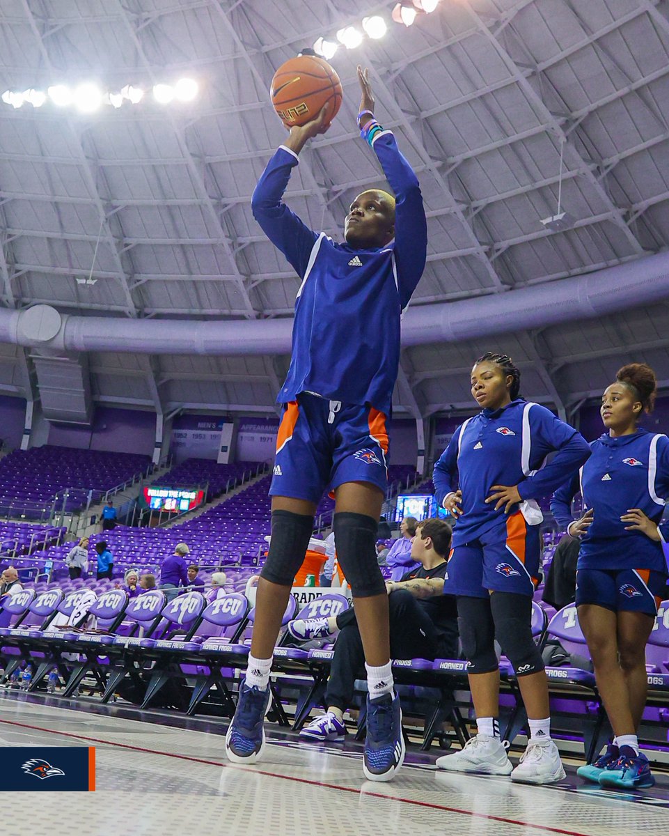 UTSAWBB's tweet photo. Back at it tomorrow! 💪

#BirdsUp 🤙 | #OwnIt | #LetsGo210 https://t.co/eSmv9nQwPO