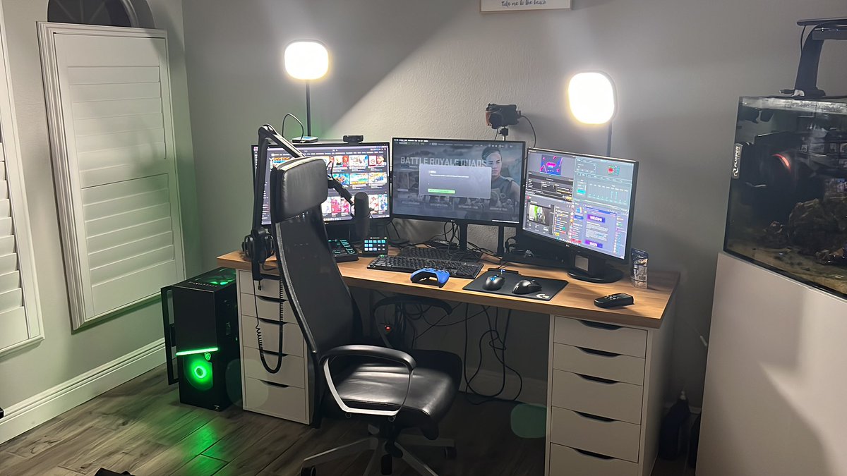 gamerdoc1906's tweet photo. @Ninja Dual pc setup https://t.co/xXpodDeGbd