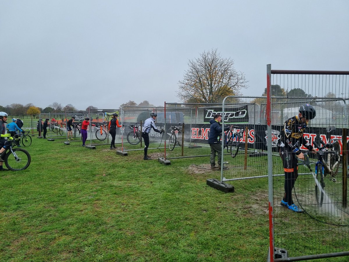 WorldMastersCX's tweet photo. Big thanks to @Hopetech for sponsoring the awesome jetwash station to keep things clean whatever the weather throws at us
#hopetech #cyclocross #masterscyclocross #crosscast @AussieLarry @cyclocross @cyclocross24 @Cyclocross_News @UCI_CX https://t.co/eg9htwhPaZ