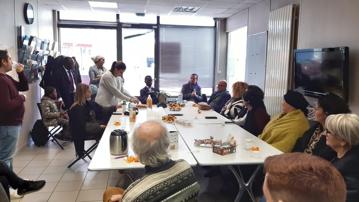 PS_Villeurbanne's tweet image. A @PS_Villeurbanne, nous accueillons de nouveaux militant.e.s pour rassembler celles et ceux qui rêvent d'un avenir à gauche. 
Accueillir vient du latin "colligere" qui signifie rassembler.
#NewPS #Accueillir