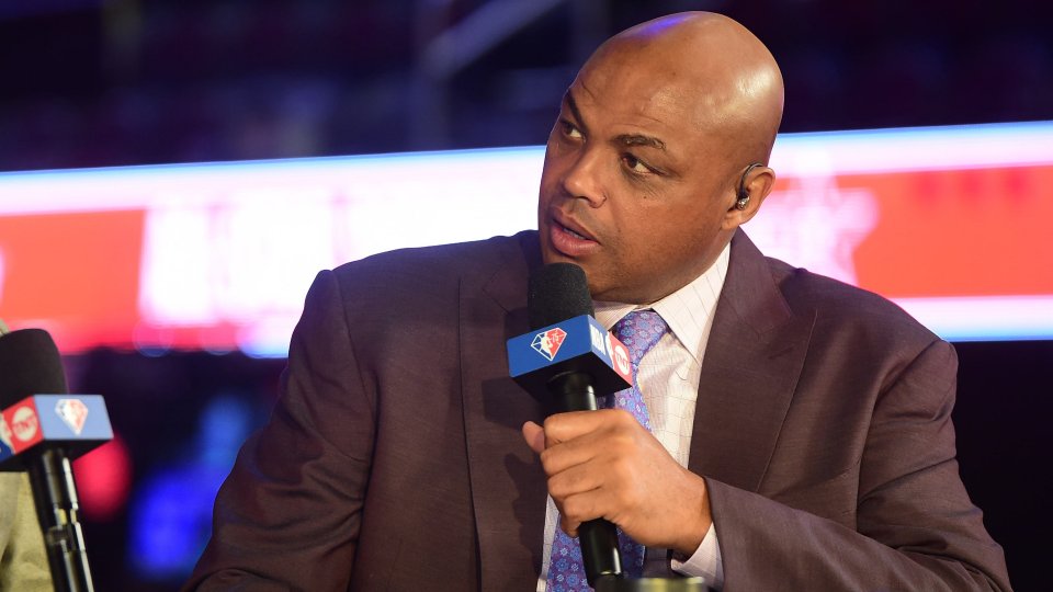 Charles Barkley on Michael Jordan: 'I can’t criticize other coaches and general managers, and give him a pass because he’s my best friend'