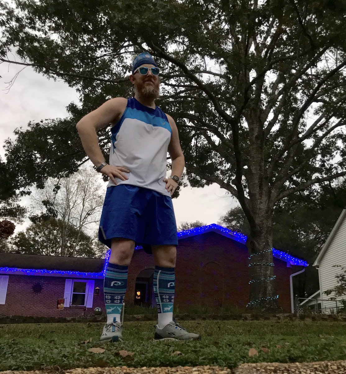 wortholomew's tweet photo. I canโt quite place it, but there was something ablluering about this spot.
10K.
#IStandWithYou #teamnuun #HSHive #PROAlumni #TeamAltra #SquirrelsNutButter #TeamROADiD #TeamULTRA #JoyWins #TogetherWeMove #rungoodr #KeepACoolHead #RunChat #WeRunSocial #IHeartTally https://t.co/Fa4fC5LOE6