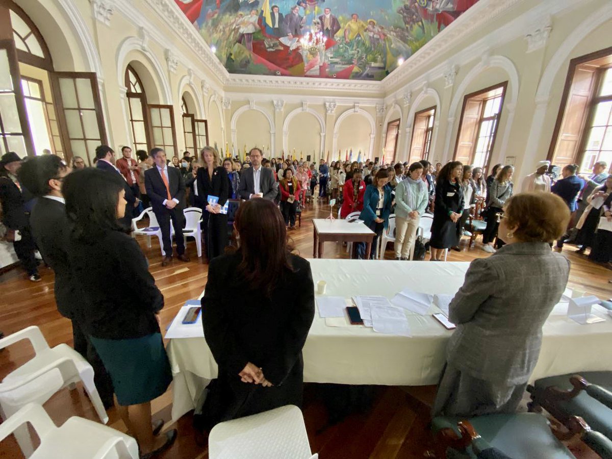JahelUp's tweet photo. Hoy conmemoramos el Día Internacional de las #DefensorasDeDDHH, un merecido reconocimiento y respaldo a la labor que desarrollan las mujeres lideresas y defensoras de DD.HH en las regiones de nuestro país.
🟣 Abro #hilo (…) 🧵👇🏾 https://t.co/6j5Jyh8CDf