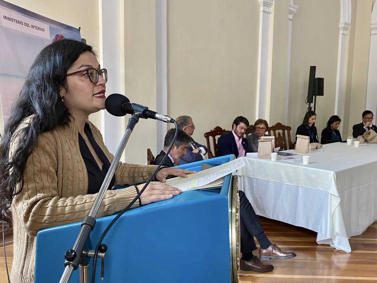 JahelUp's tweet photo. Hoy conmemoramos el Día Internacional de las #DefensorasDeDDHH, un merecido reconocimiento y respaldo a la labor que desarrollan las mujeres lideresas y defensoras de DD.HH en las regiones de nuestro país.
🟣 Abro #hilo (…) 🧵👇🏾 https://t.co/6j5Jyh8CDf