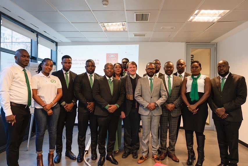 edehaiti2021's tweet photo. Début, ce mardi, des séances de formation sur le Leadership, le Marketing et la Communication Politique pour les cadres du parti qui se trouvent actuellement en Europe, plus précisément en Espagne. Une journée très enrichissante. 
Merci aux différents professeurs!
#EDE_Formation https://t.co/SRBEs415SC
