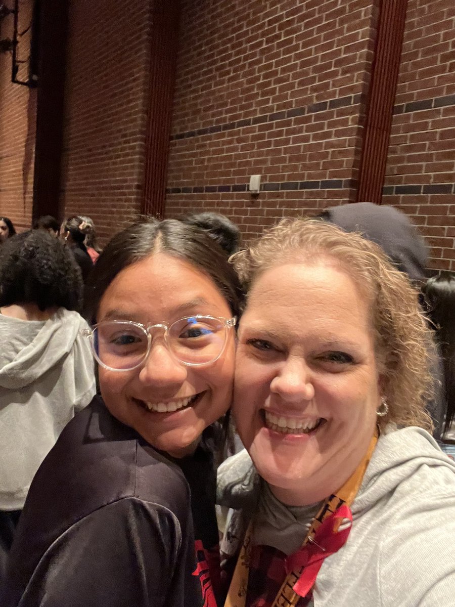 ChristmasELAR6's tweet photo. Awesome trip at Stevens HS today #risingfalcons. Loved seeing my former Stingrays!! #onceStingrayalwaysaStingray @NISDVale @StevensHSAVID @StevensHS_Cheer @danielleb831 https://t.co/vhCcUHI8so