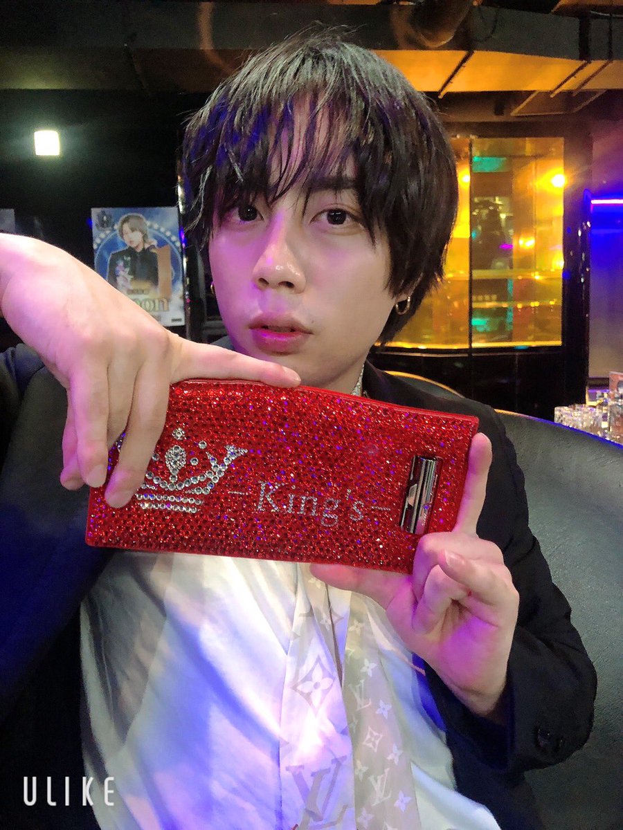 Screw2nd's tweet photo. ✌🏻 ̖́-Club King's✌🏻 ̖́-

🍾🍷🍸2022年11月29日🍾🍷🍸

本日も20組近くの御来店ありがとうございました！🙏🏻 ̖́-

そしてそんな中ラストソングとった人は

おめでとうございます🎉

主任 りょう君 です！！

またの御来店お待ちしております！ https://t.co/ZBBoYmmCUU