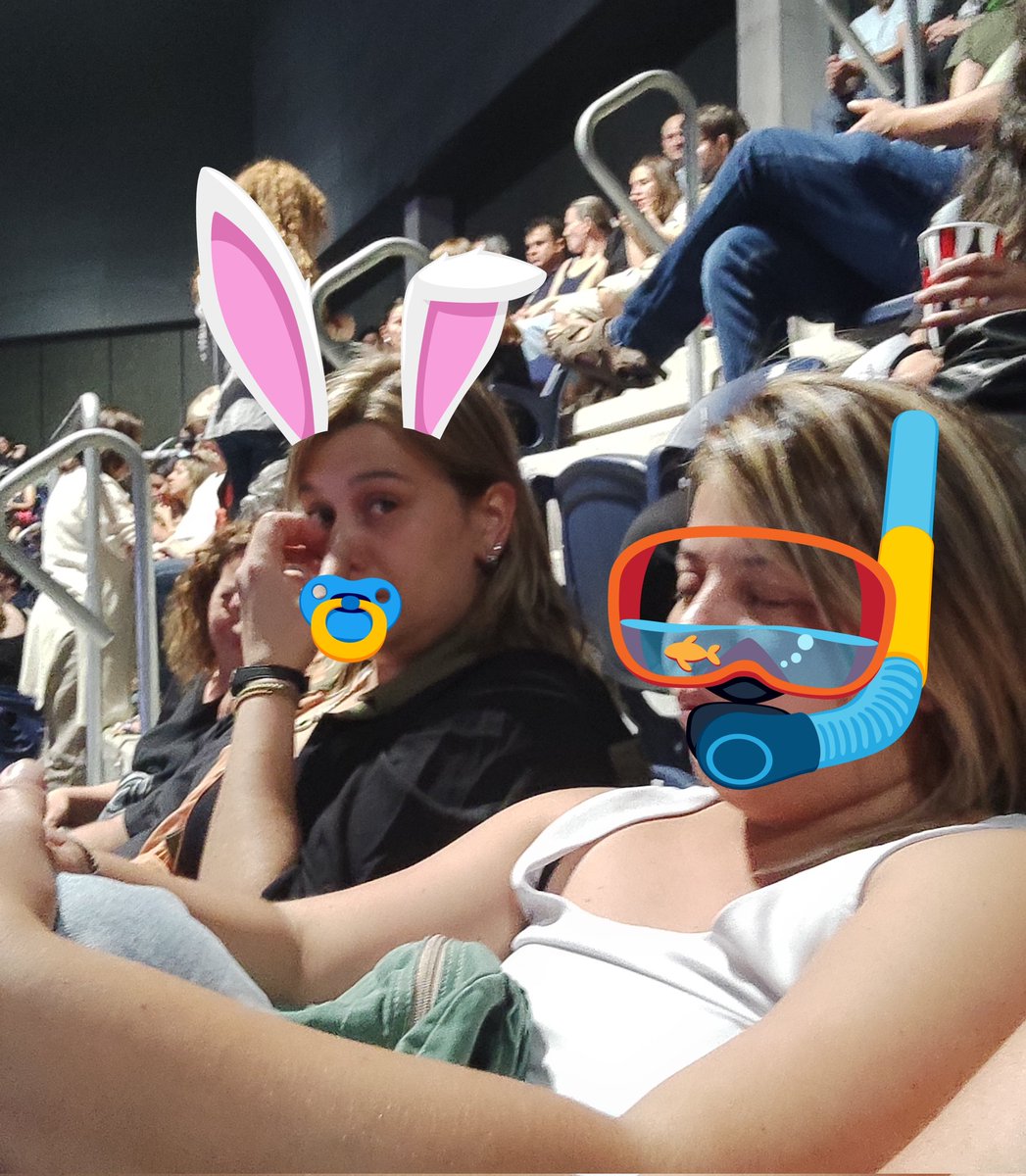 ToneLa_'s tweet photo. #FitoEnAntelArena https://t.co/lchCbjUA6f