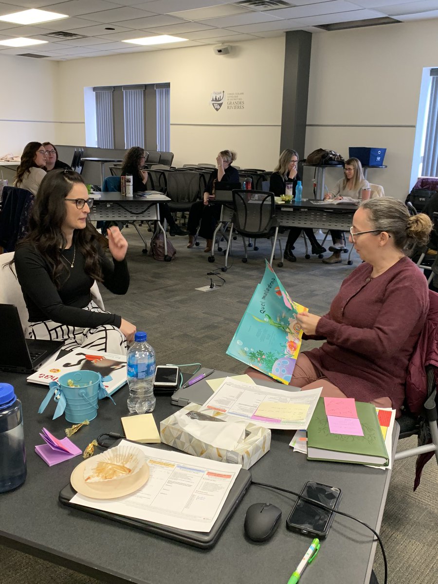 DinahCharland's tweet photo. Quelle belle formation sur la Lecture interactive enrichie avec Pascal Lefebvre!  Nous sommes choyées d’avoir vécu des expériences authentiques en lecture 📖 et en écriture ✍️ Merci Pascal et merci aux participantes:) #CSCDGR #LIE https://t.co/RrJSznWbpe