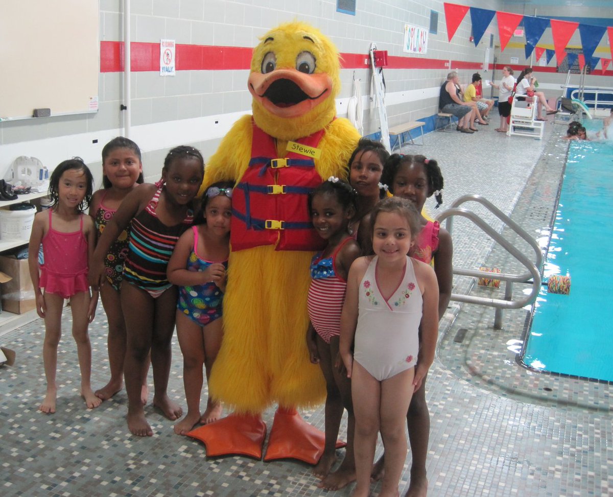It's not too late to donate for #GivingTuesday! Just $10 supports a swim lesson for a child in need so your gift will make an impact! It's easy! Donate here: bit.ly/3EuHPfh All gifts will be matched 1:1 by Kim and Stew Leonard on #givingtuesday! Thank you!