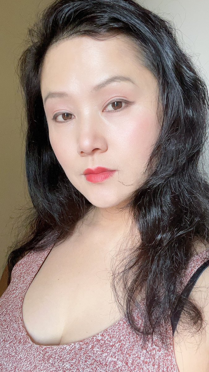 Lily tweet media