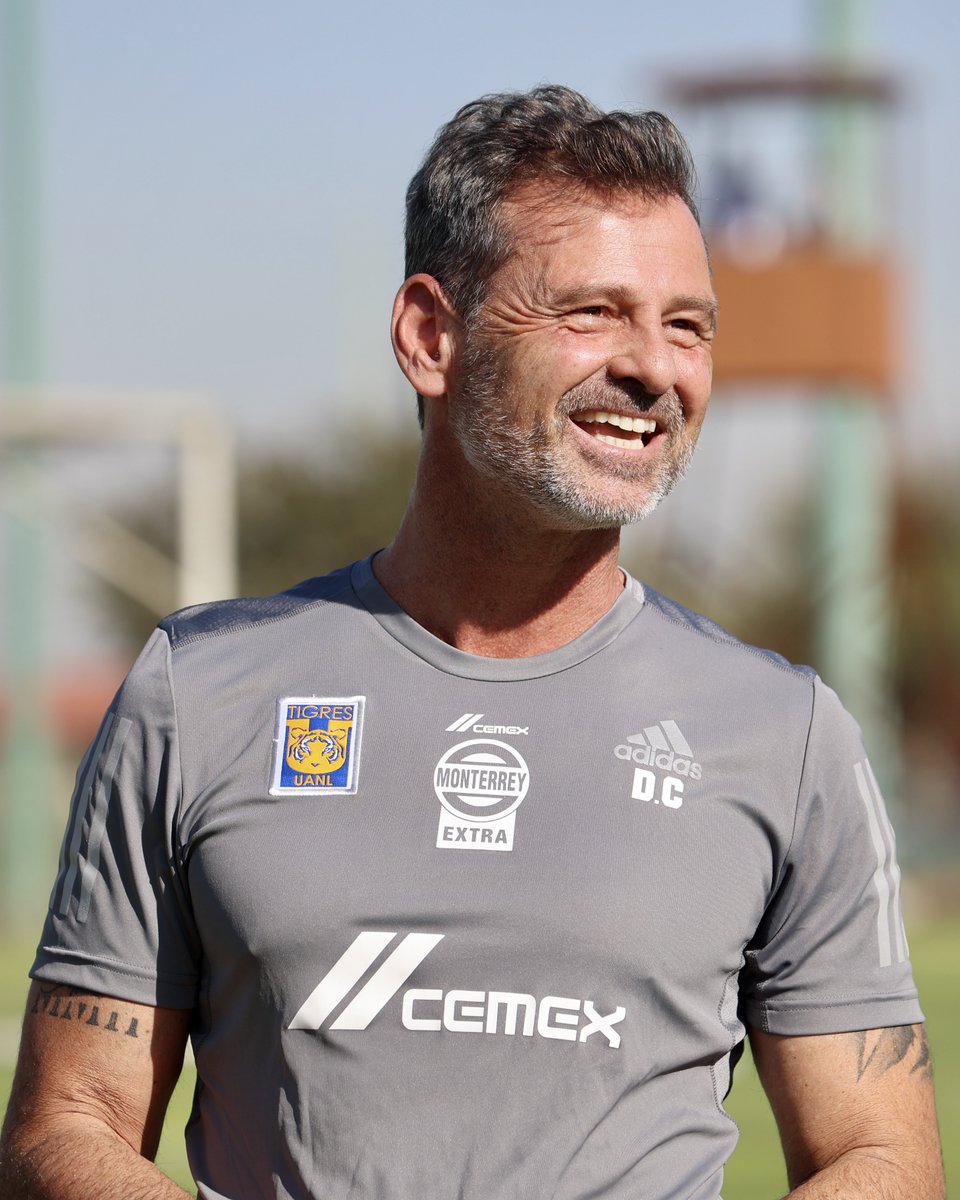 😀📋 ¡Sonría, Profe, que hoy es su primer día como Tigre!