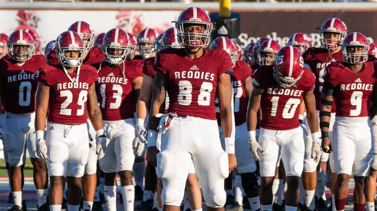 Extremely blessed to receive an offer from Henderson State! Thank you <a href="/CoachDrew18/">Drew Loudenback</a> <a href="/H_HAWK/">Hayden Hawk</a> <a href="/ReddiesFB/">Henderson State Football</a>