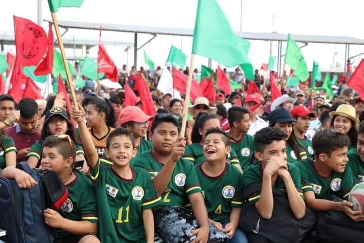 YeralRodrigue20's tweet photo. Las escuelas antorchistas, son las mejores en educación y progreso.
#AntorchaEsEducaciónIntegral https://t.co/fNjzXdZEmy