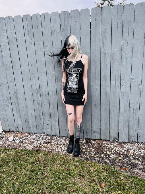 Faerie gothic ballerina princess of death 🧚🏻 #goth #gothgirl #grunge #alt #altgirls #alternative #alternativegirl<a href="/tag/goth"class="tags">#goth</a><a href="/tag/linkinbio"class="tags"><span>#linkinbio</span></a><a href="/tag/babe"class="tags"><span>#babe</span></a><a href="/tag/alt"class="tags"><span>#alt</span></a><a href="/tag/alternative"class="tags"><span>#alternative</span></a><a href="/tag/altgirls"class="tags"><span>#altgirls</span></a><a href="/tag/grunge"class="tags"><span>#grunge</span></a>