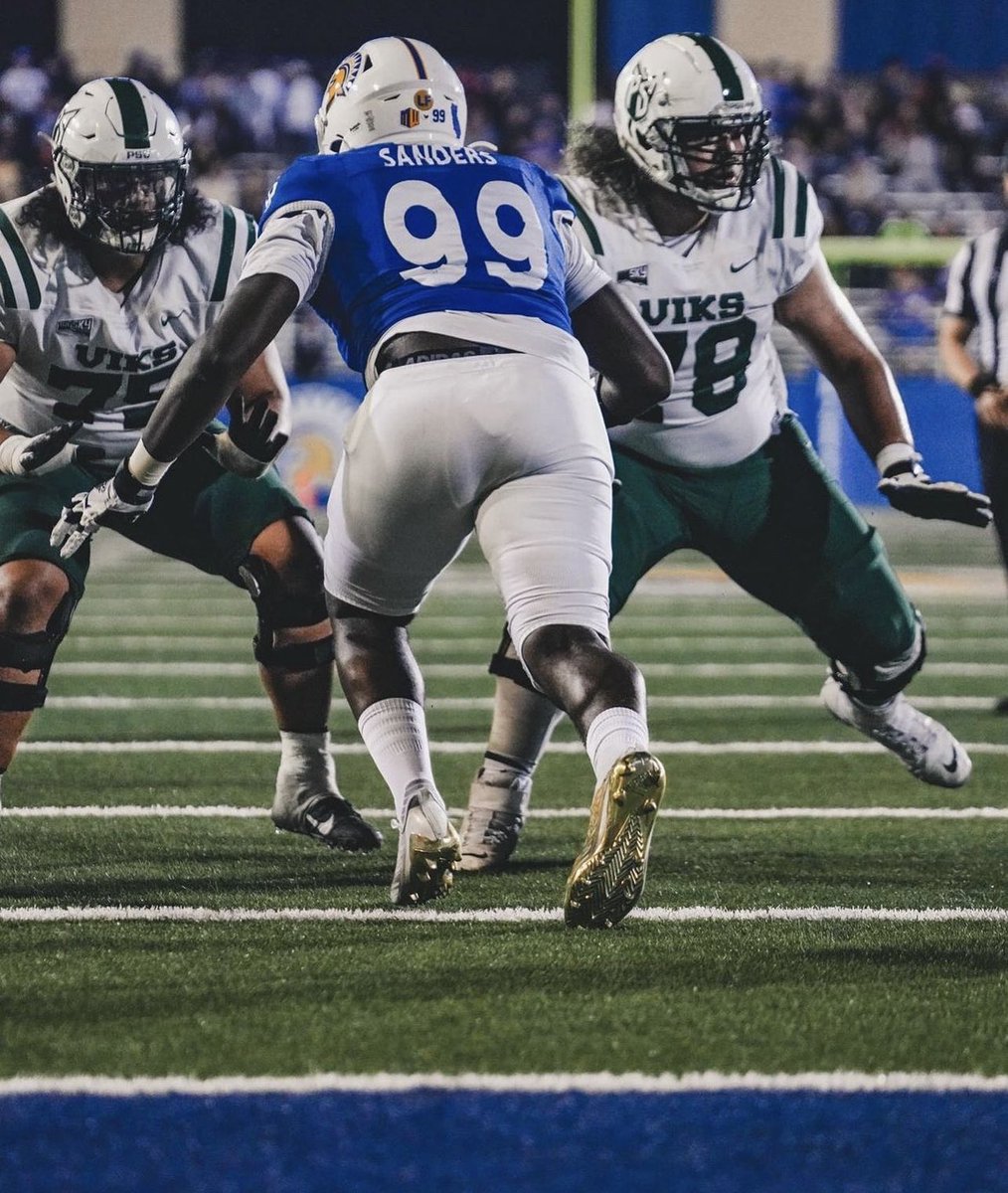 Landon14Wright's tweet photo. After a great conversation with @CoachChipViney I’m thankful for my  first d1 offer to @SanJoseStateFB @KTPrepElite @CW__football @CoachEBrown https://t.co/HWyie6dq1H