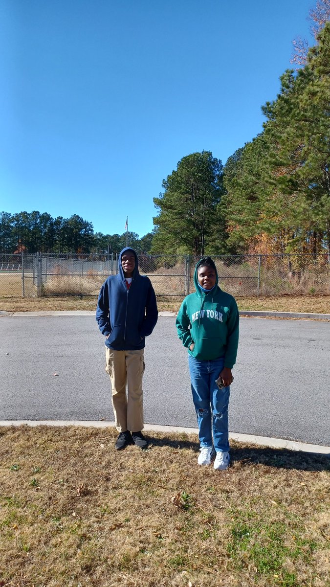 MrBell_Educator's tweet photo. I took my Environmental Science class outside this week to check out some areas where we could see and discuss some "Ecological Succession." The area we found in the picture was perfect because we could see multiple stages of natural growth in one place. It was fun! 🍂☀️🌲 https://t.co/wUbDhQvdH9