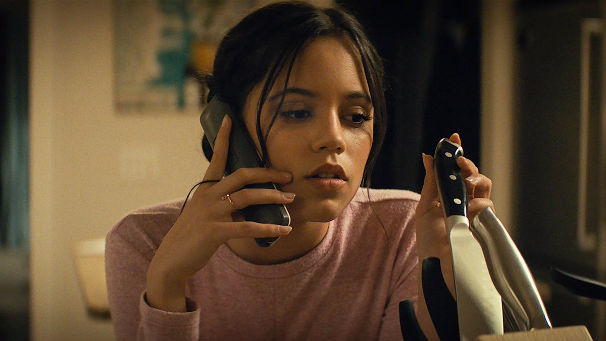 THEH0RRORKID's tweet photo. Jenna Ortega the scream queen of 2022 https://t.co/hTt7wnYy7l