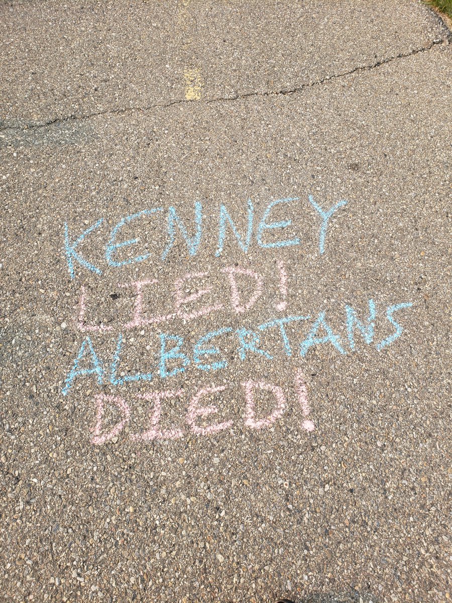 Fighting_for_AB's tweet photo. @jkenney Couldn't even finish the term, eh?

We've come to expect this from you.

Thank you for all the #ABChalks memories. Protesting your place of "business" for the last 3 years and helping Albertans take back the voice you tried to steal has been an honour.

#abpoli #ableg https://t.co/vhszn63g3p