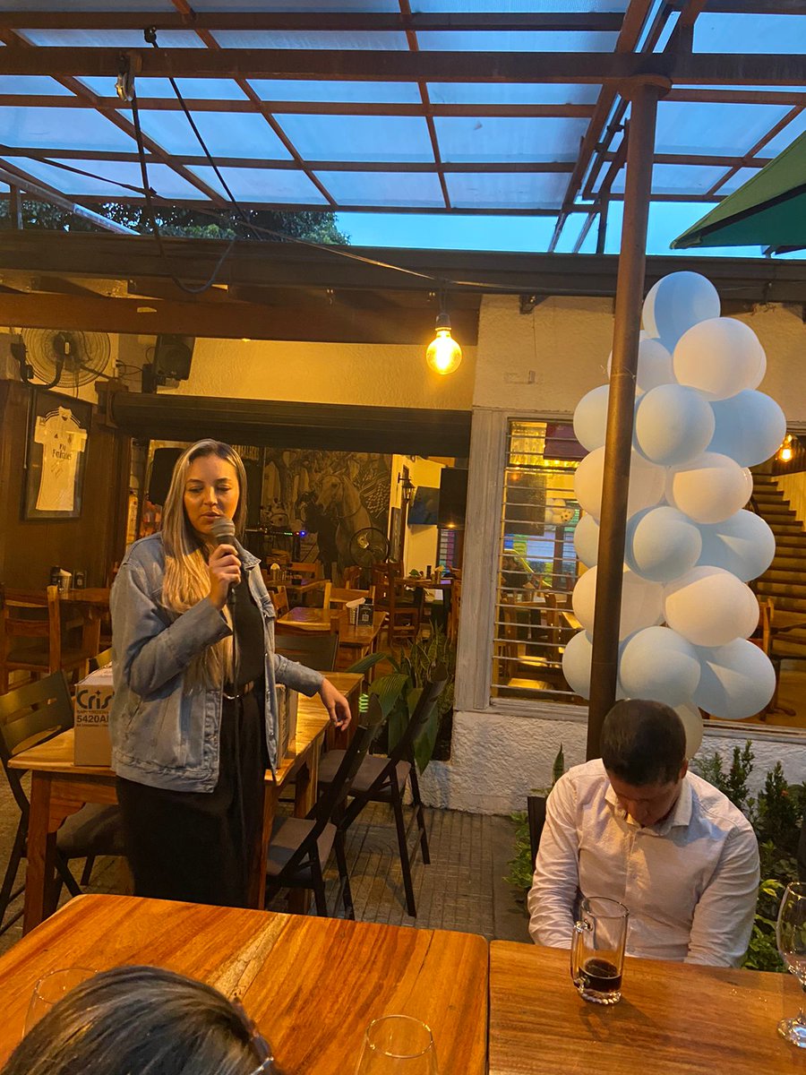 InterSoftwareCo's tweet photo. Los gerentes de nuestra Red reunidos para dar la bienvenida a las fechas especiales que se avecinan. Un espacio para reír, compartir experiencias y aprender.
#ISWMásConectados https://t.co/ylpyt5C3vi
