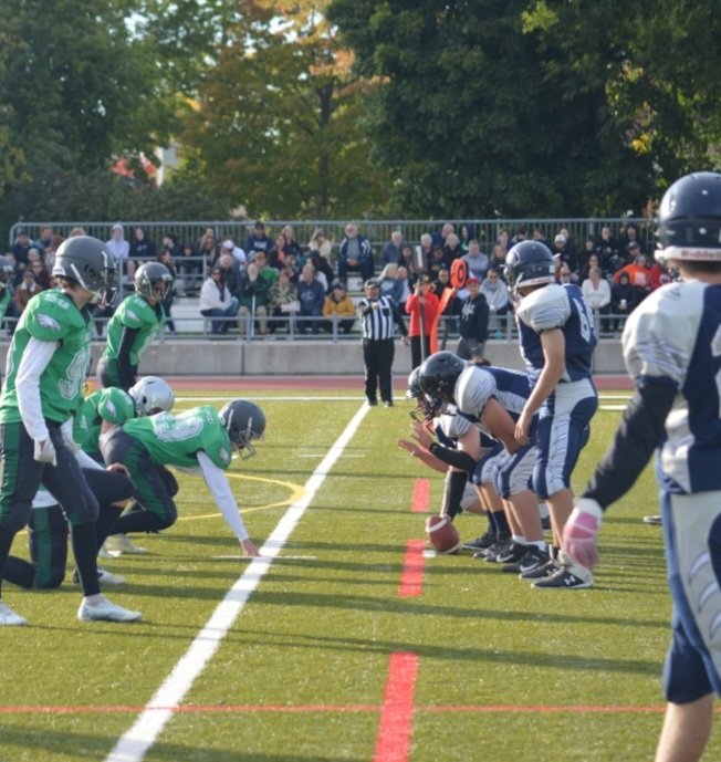 AcsBrantford's tweet photo. Tuesday vibes...taking us back to the Junior regular season game vs SJC. 🦁🏈💪💪
#lionpride #lionsforever #lionsfootball #acsfootball #brantfordfootball #aabhnfootball #onhsfball #tuesdayvibes #regularszn @assumptionlion @bhncdsb https://t.co/WCdjHBwEAl