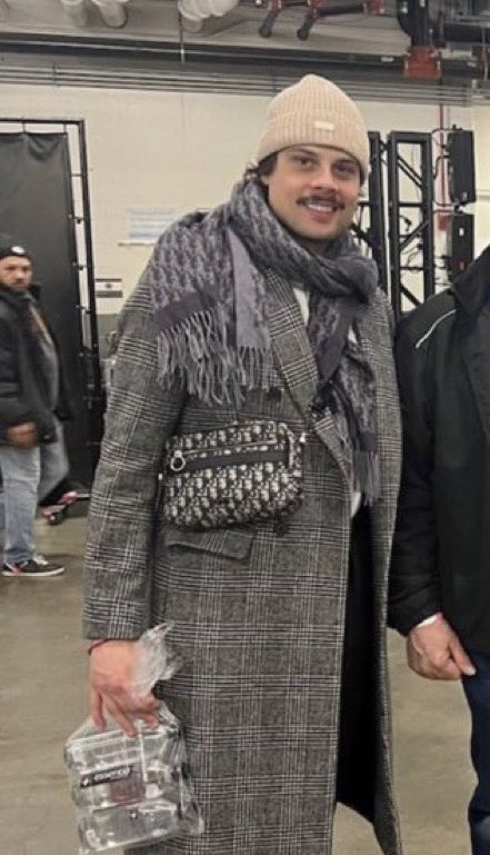 looks like auston matthews is about to steal the moon