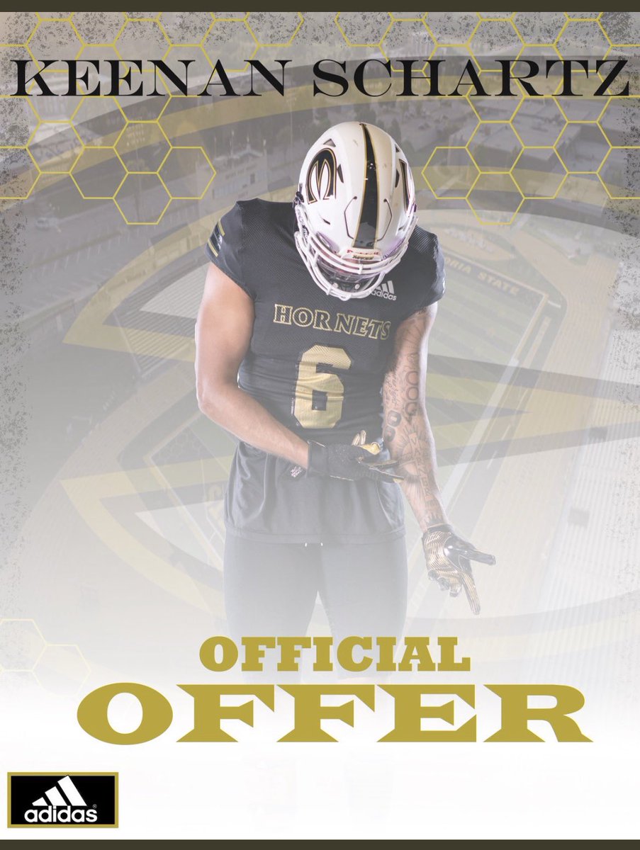 KeenanSchartz's tweet photo. After a conversation with @CoachCash1 @CoachGHiggins @esuhornetsfb I am honored to receive an offer to continue my academic and football career at Emporia state university 🐝🟡⚫️ https://t.co/q72rqOcgrK