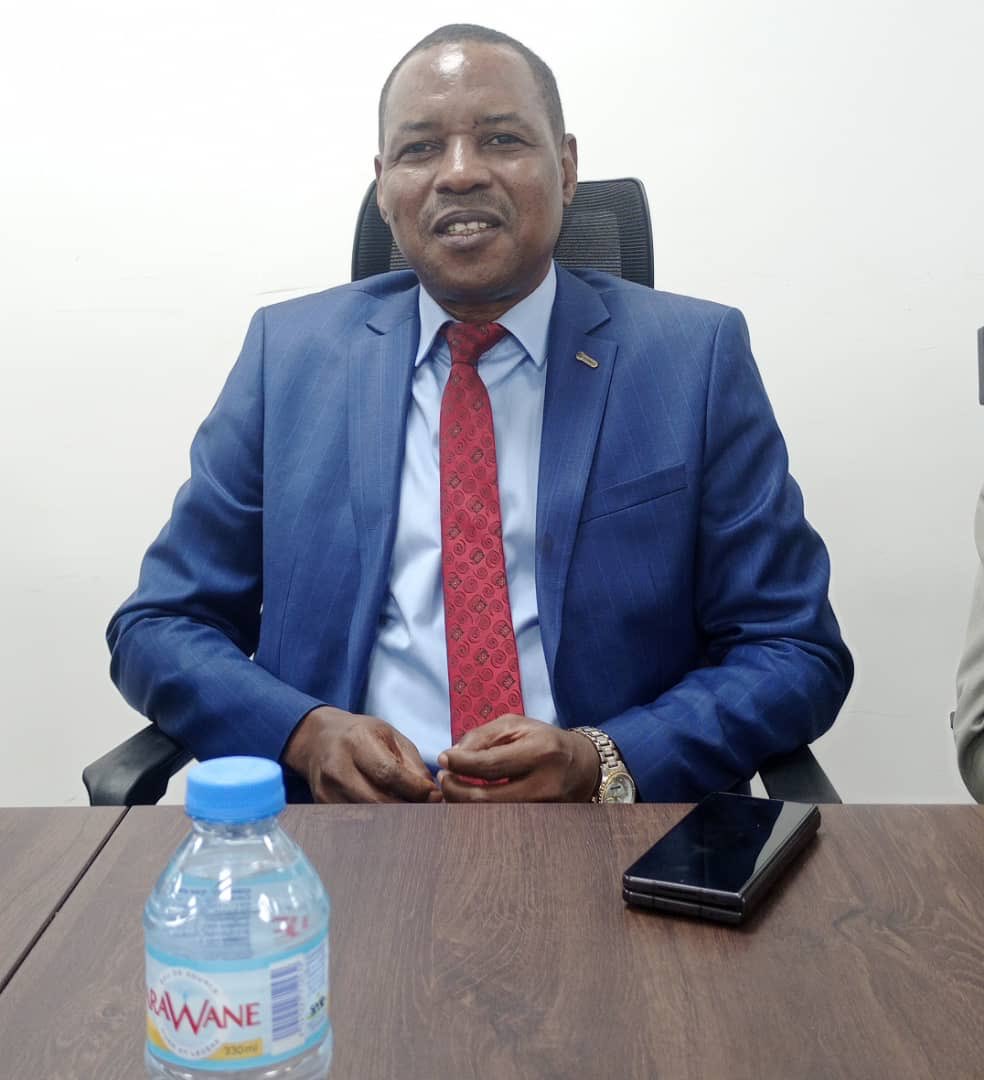 sergedanielinfo's tweet photo. #Mali-politik/D'après mes infos, sauf  revirement vespéral, le PM Choguel Maïga s'éloigne de + en + de la primature. Ci dessous photos ce 29/11 du PM par intérim recevant ds une ambiance chaleureuse les partis et associations  d'un cadre qui proposent un plan de sortie de crise. https://t.co/6gAAGcEkIK