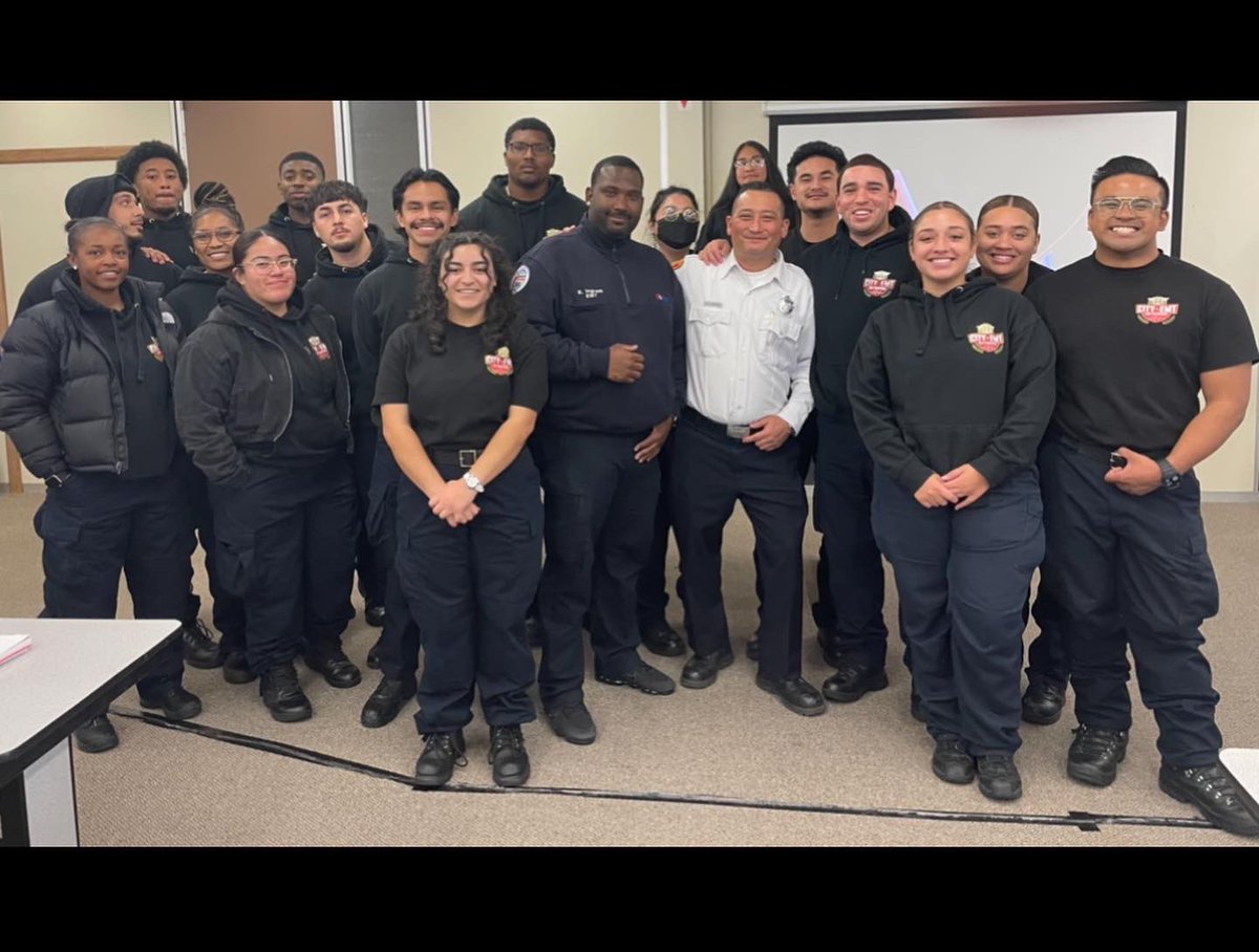 CityEmt's tweet photo. Thank you to everyone that participated on our Career Day! We appreciate you coming to speak to our students and educate them on the career opportunities. #LEMSA #eagleambulance #royalambulance #firefoundry #AMR #kingamericanambulance #dreamkeeper #carestarfoundation #careerday https://t.co/2kwgOYSgxK