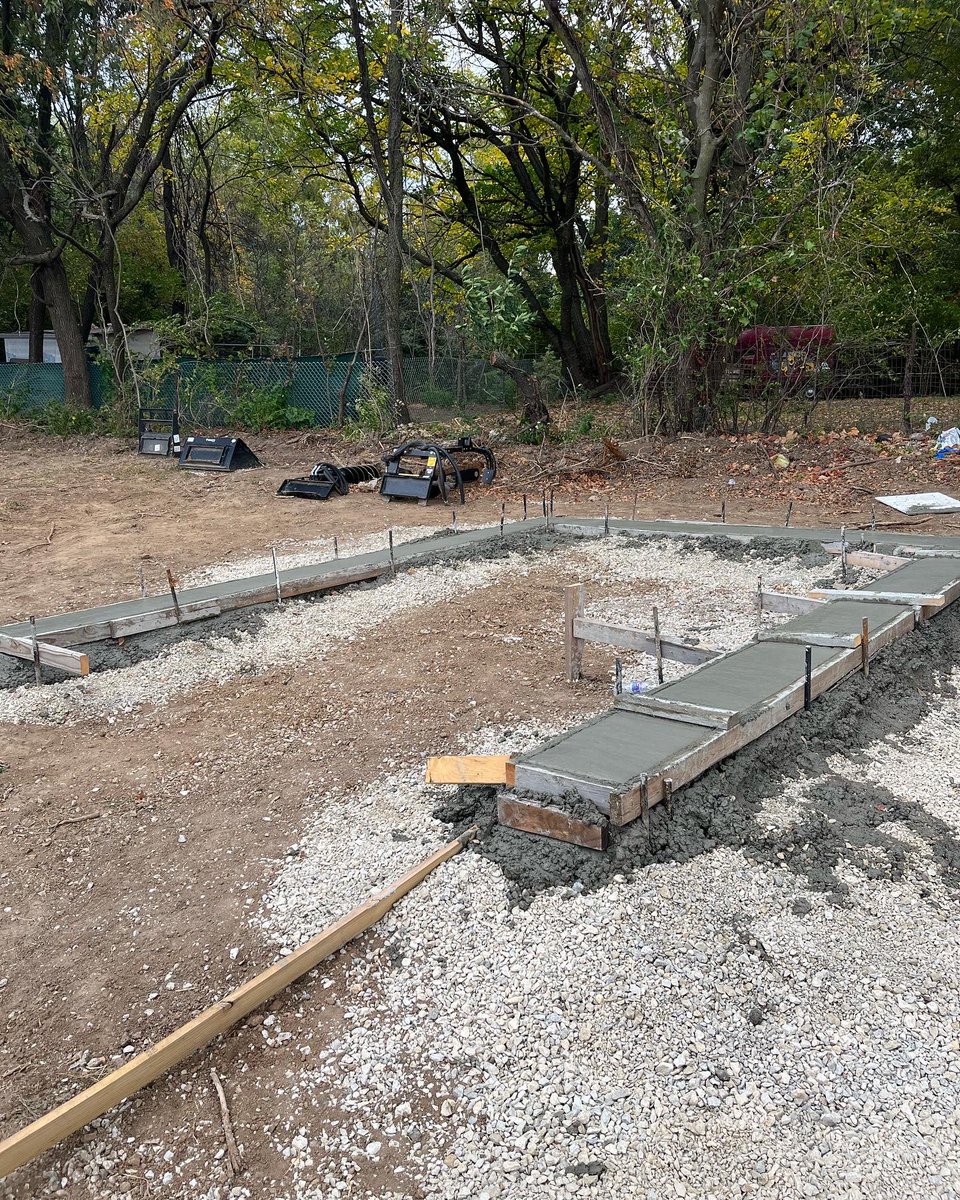 KCKCCBPM's tweet photo. Building Engineering at KCKCC has almost completed another semester.  Just a little show of what they accomplished.  This house was framed and roofing completed by Century Roofing.  Great semester of learning for all students.  Thank you for a fantastic semester. https://t.co/JQfpUv9CCL