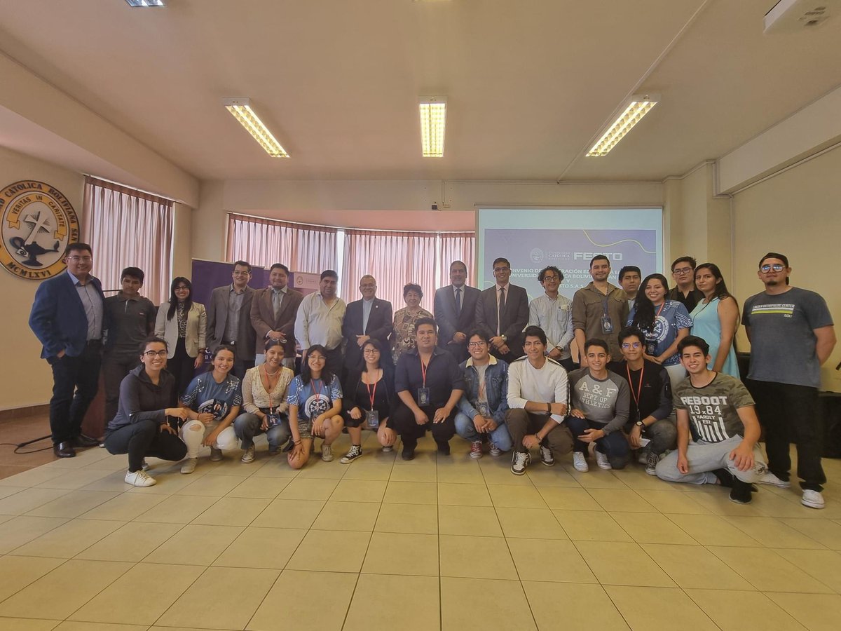 EdwinCalla's tweet photo. "El mundo no lo cambian las ideologías, sino las tecnologías" Aldous Huxley.
Alianza institucional UCB y Festo
https://t.co/lop8e0tkh9
https://t.co/s90IkNYLKs
https://t.co/N7ItMlpPBA 
https://t.co/7nV12eySY3
https://t.co/iM0FCGxBzW
https://t.co/l38rcKU9Am
#Festo #Mecatrónica #UCB https://t.co/WpocywSSLg
