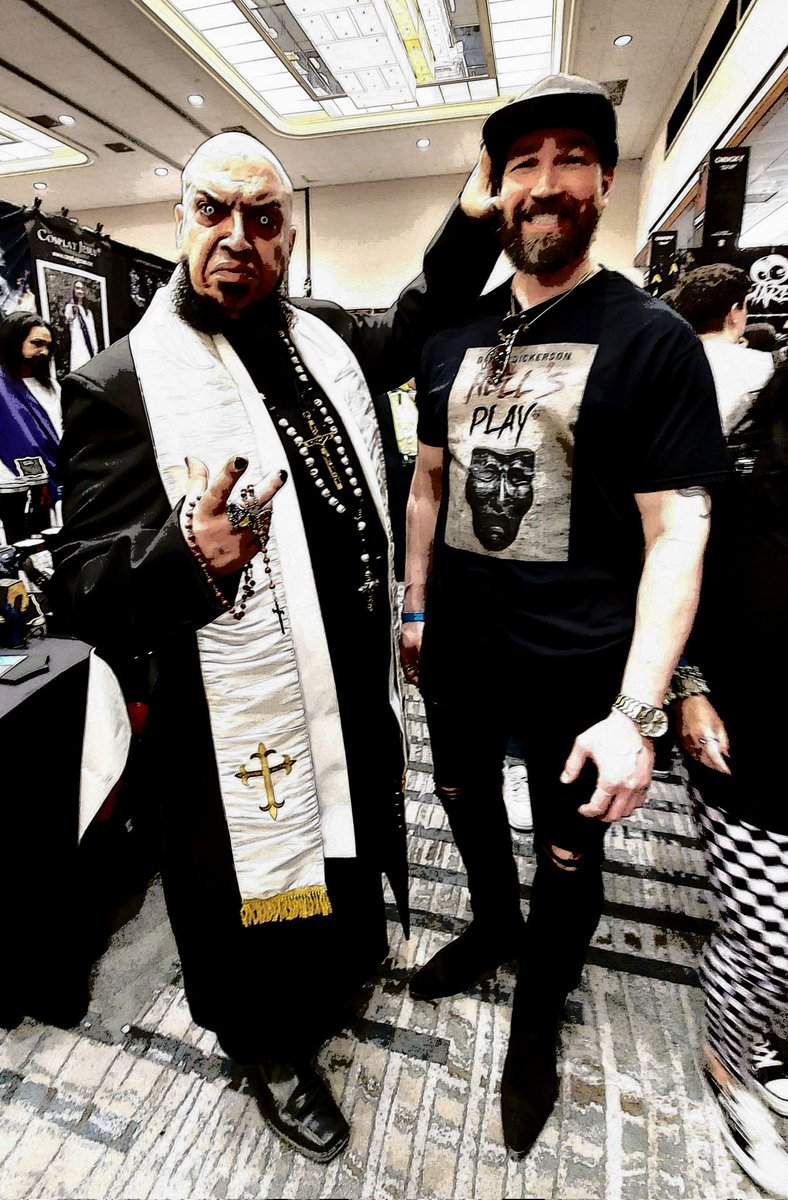 AuthorDannyD's tweet photo. Father Evil ~ Scary but has a way of crafting humor and fear as one. Although overdue for confession, I did somewhat doubt his faith during his blessing. This man's eyes can burn a hole straight through you. #fatherevil #HorrorCommunity #HorrorBook #HorrorMovies #horrorcon https://t.co/hjQlHqNFMh