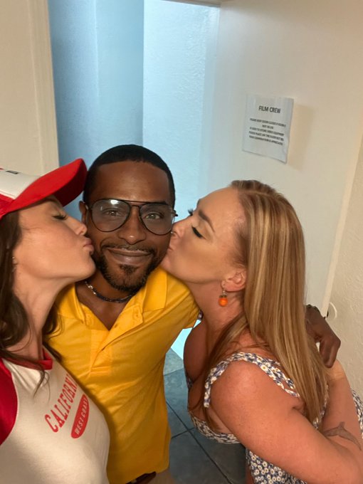 I Love Hot Dads 😍❤️ w/  @Brazzers 🔥with the gorgeous @wendyraine72 and handsome @Brickzilla1  This one&rsquo;s<a class="tags" href="/tag/brazzers">@brazzers</a>