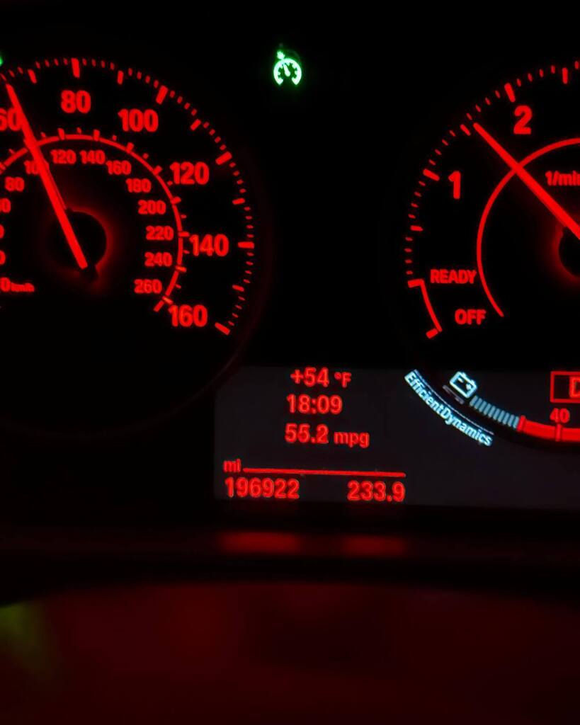 lifeattv's tweet photo. People have asked me a mini times why diesel car? This is why cruise control is set to the speed limit. I’m driving on flat land. Look at the economy. #tdi #tdipower #diesel https://t.co/cRTUr8FHXj People have asked me a mini times why diesel car? This is why cruise control is … https://t.co/LCLztQxLli