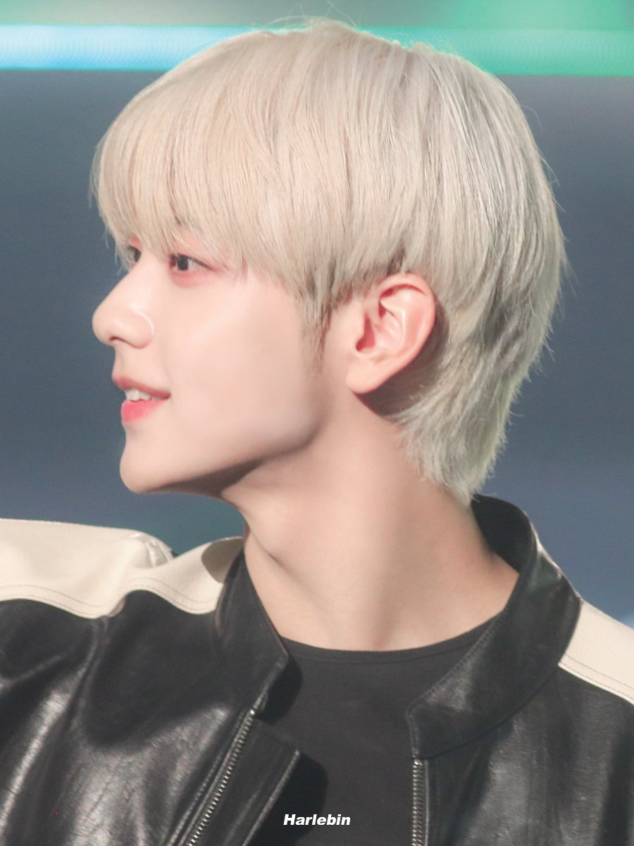 harlebin's tweet photo. 221126 MMA 멜론뮤직어워드 HQ

바닐라 강아지 🐶

#TXT #TOMORROW_X_TOGETHER 
#SOOBIN #수빈 #투모로우바이투게더 https://t.co/Re2jcWg9yl