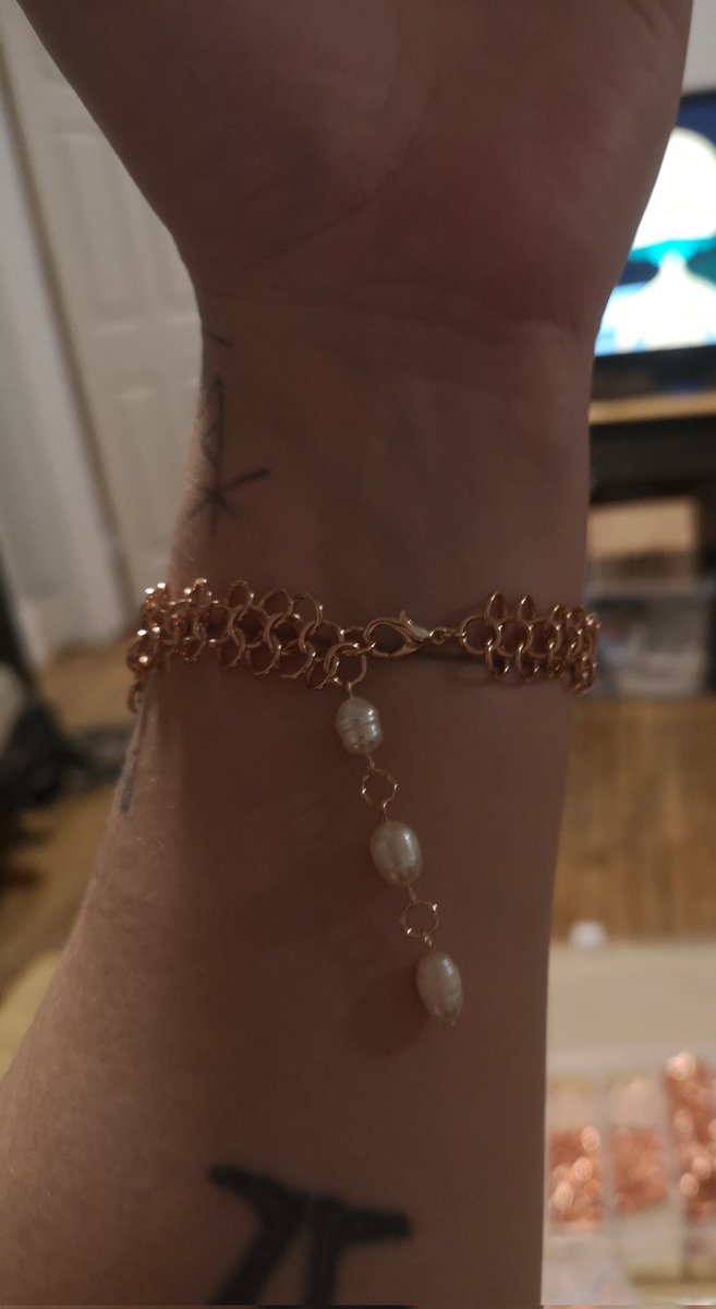 got some extra rose gold chainmail rings and put a pearl bracelet together. pictures are bad but it's very pretty! and available 🙂