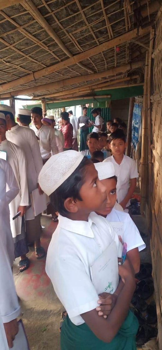 arakan_express's tweet photo. The Rohingya Youth Association (RYA) has teamed up with educated Rohingya youth teachers and Islamic religious teachers to start teaching Burmese and English with Burmese curriculum along with Arabic in an Arabic school (madrasa) in Rohingya Refugee camp.

https://t.co/WTPu9ULyvq https://t.co/IDcJFxH1pn