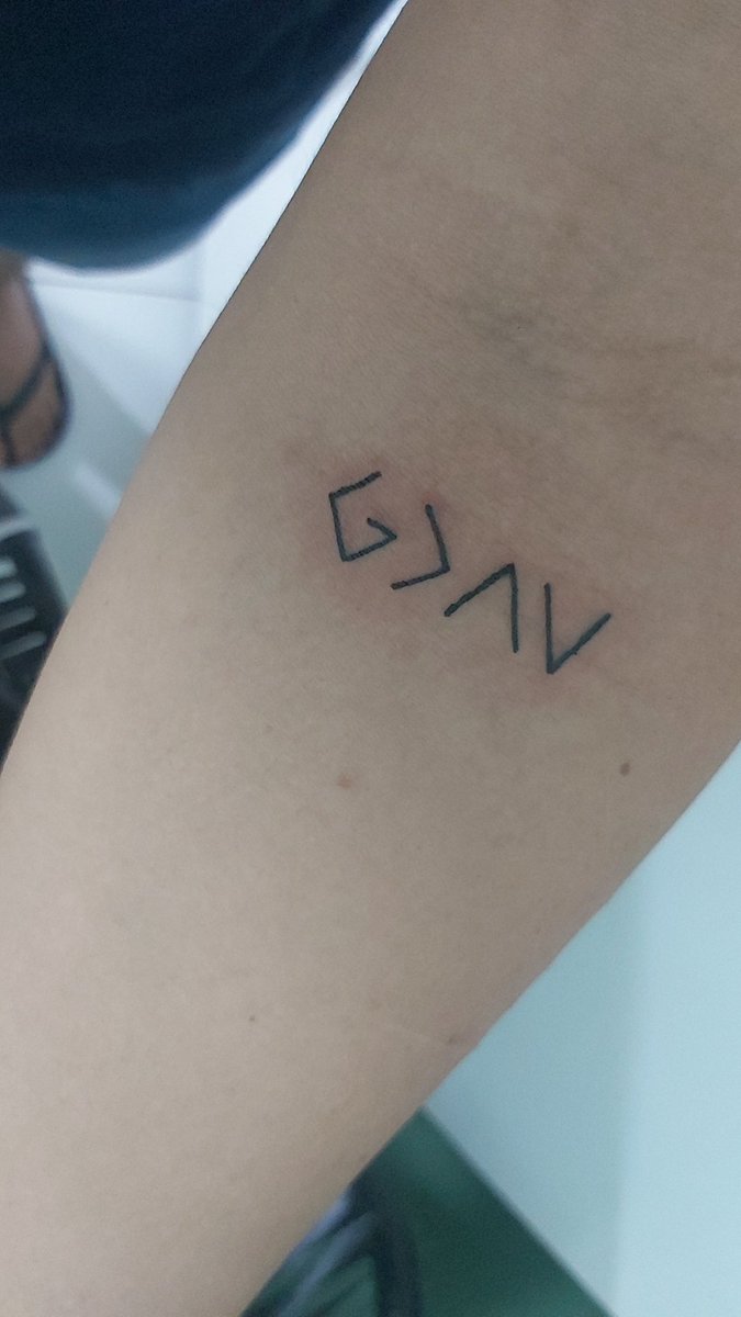 _ronepaiva's tweet photo. Sobre minhas tatus https://t.co/NwBwoVzZG6